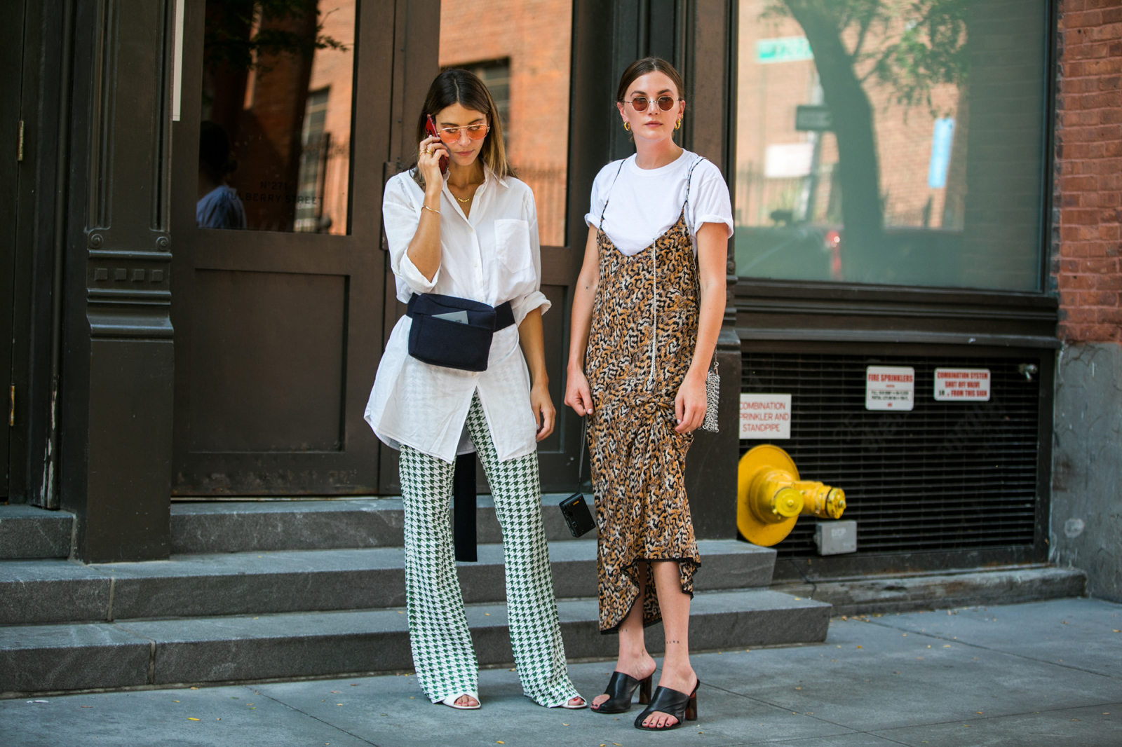 Stylizacje street style podczas NYFW wiosna-lato 2019 (Fot. Getty Images)