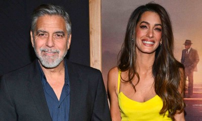 Ten krój, print i falbanka. Amal Clooney olśniła w sukience lata 2004