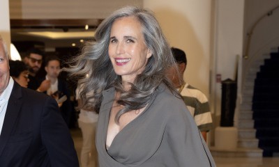 Fale na włosach, falbana na spódnicy. Andie MacDowell zachwyca wiosennym lookiem