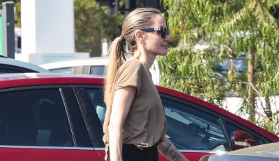 Angelina Jolie nie rozstaje się ze spodniami z szeroką nogawką. To hit lata 2024 roku