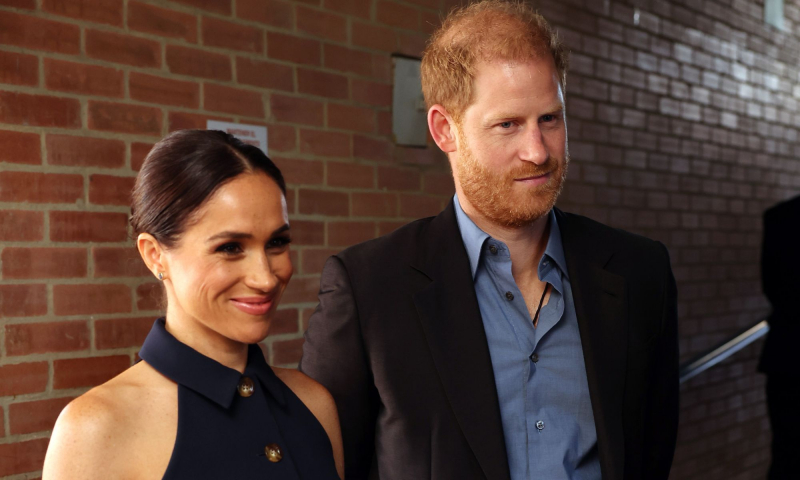 Kolczyki Meghan Markle to mocny punkt jej stylizacji w trakcie podróży po Kolumbii