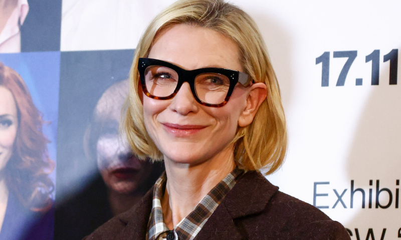 Miłośniczka garniturów Cate Blanchett podczas wizyty w Polsce stawia na modny brąz