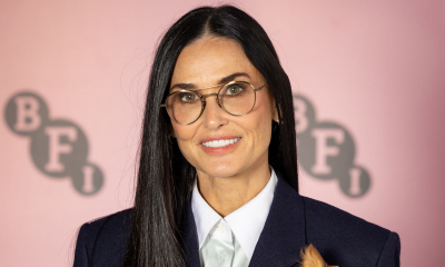 61-letnia Demi Moore dała się uwieść ekstremalnie szerokim spodniom cargo