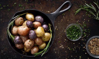 Dlaczego by mieć zdrowe jelita, zdaniem ekspertów warto jeść zimne ziemniaki