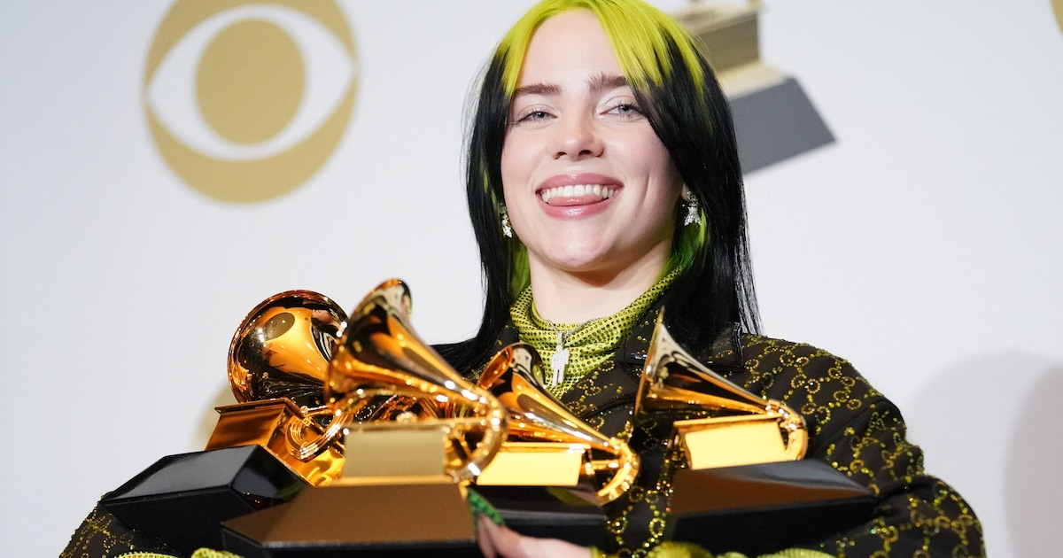 Billie Eilish prezentuje piosenkę z Bonda