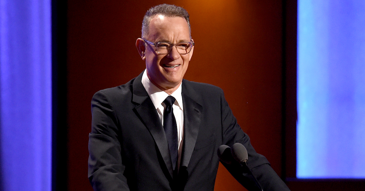 Tom Hanks dodaje otuchy studentom