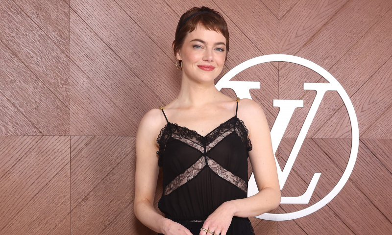 Emma Stone, Sophie Turner i Saoirse Ronan. Pokaz Louis Vuitton z kinową obsadą