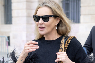 Nie tylko czarne skinny jeans. Kate Moss nosi też inne spodnie o tym fasonie