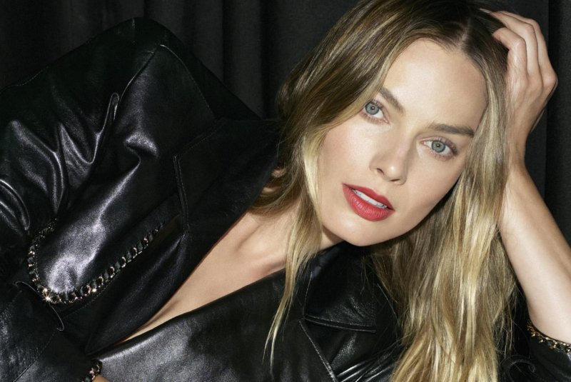 Margot Robbie twarzą nowej kolekcji pomadek Chanel 