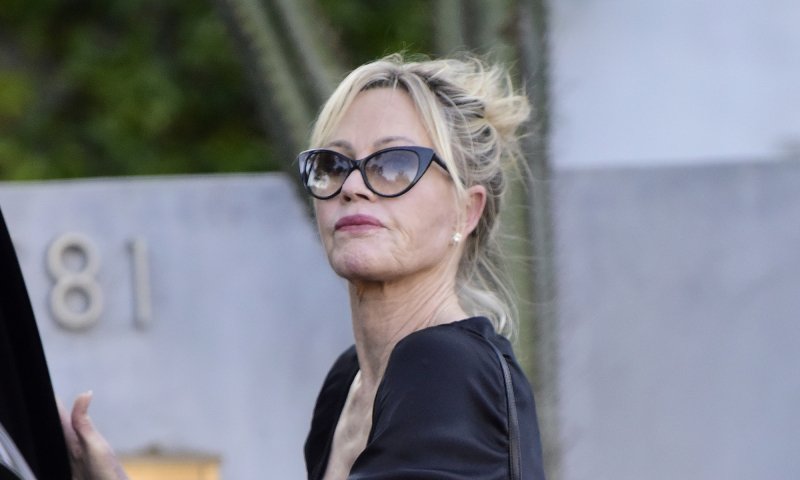 Melanie Griffith w szortach ucina dyskusje, co wypada dojrzałym kobietom