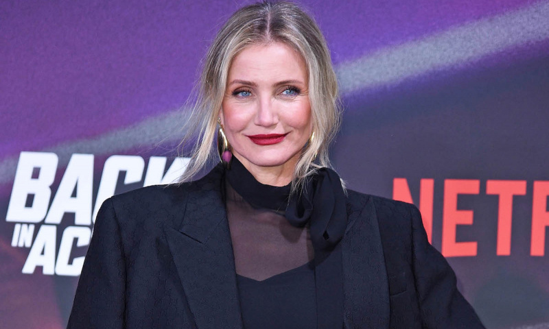 Cameron Diaz znalazła już najmodniejsze czarne jeansy wiosny 2025 roku