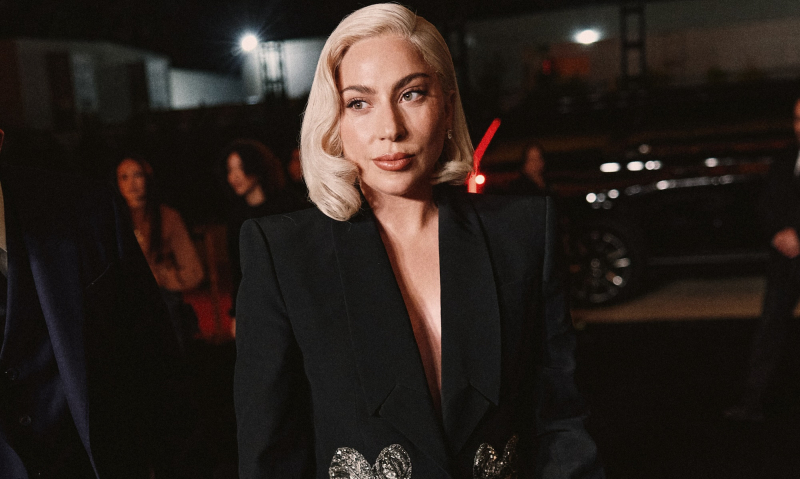 Lady Gaga zdecydowała się na odważną metamorfozę. Nowy, mroczny kolor to hit jesieni