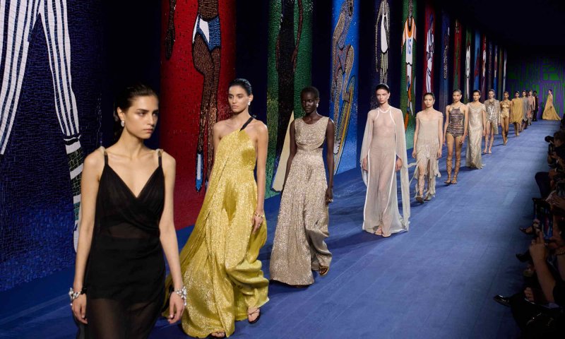 Pokaz Dior haute couture na jesień-zimę 2024-2025 poświęcono kobietom