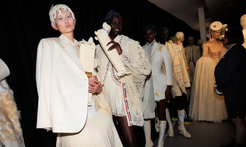 Thom Browne urządza modowe igrzyska na pokazie couture na jesień 2024