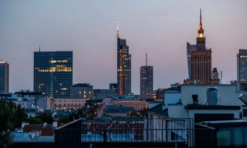 Dużo zieleni i renowacja kamienic w centrum Warszawy 