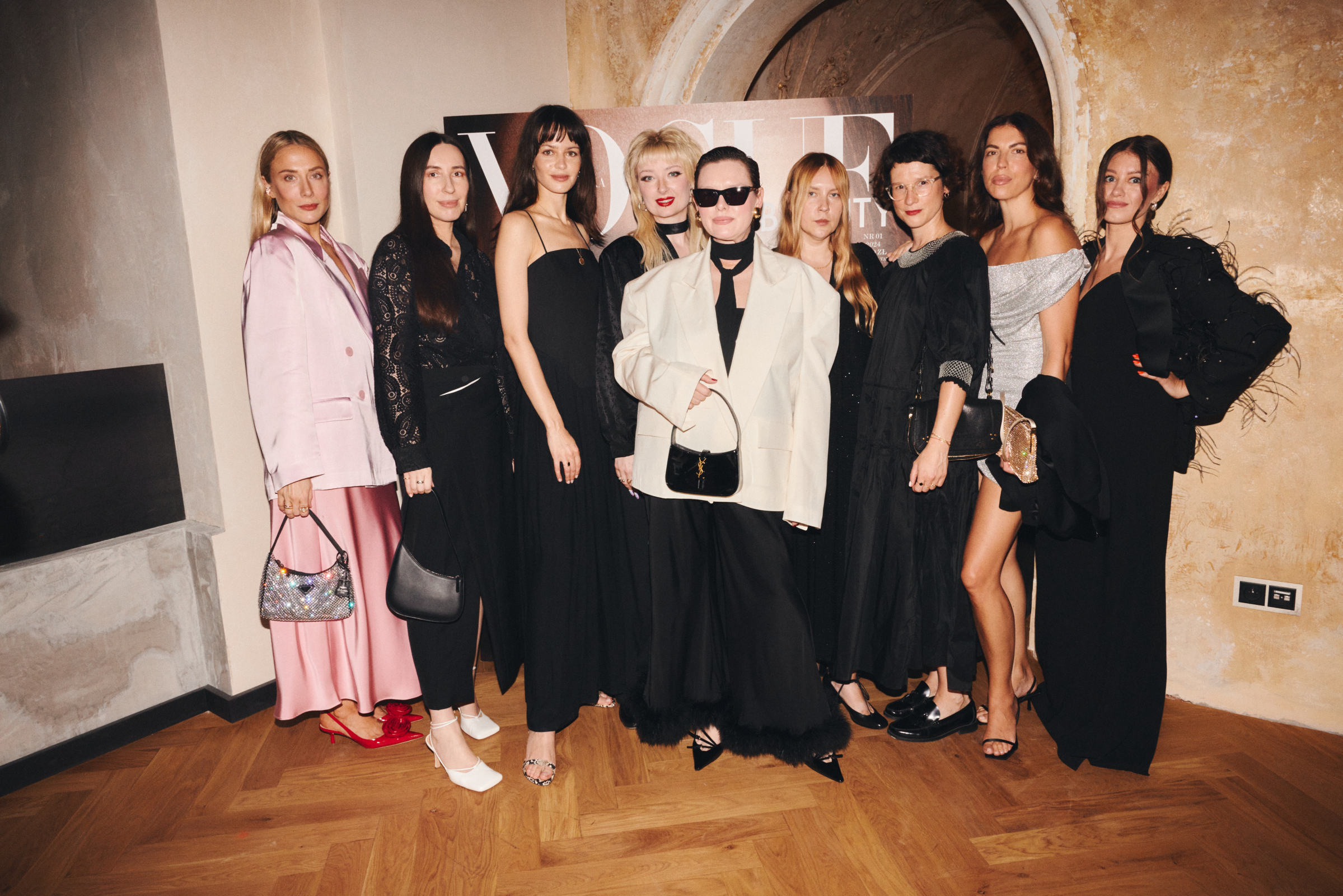 Natalia Klimas-Bober, Gosia Boy, Marta Dyks, Ewa Grzelakowska-Kostoglu, Patrycja Dobrzaniecka, Ina Lekiewicz Levy, Marta Waglewska, Marta Zawiślańska, Agnieszka Zygmunt