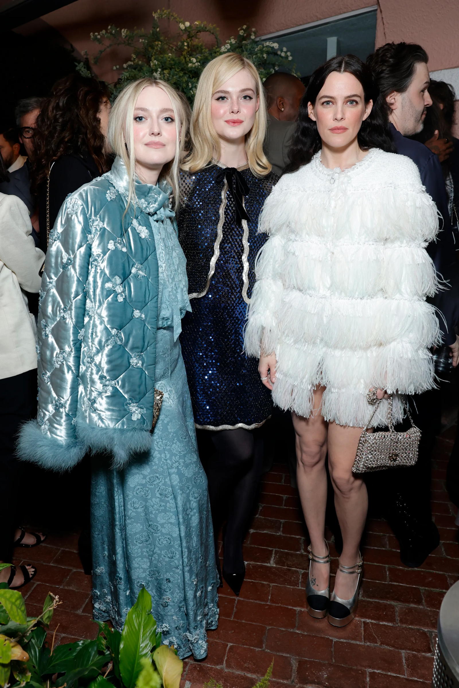 Dakota Fanning, Elle Fanning i Riley Keough