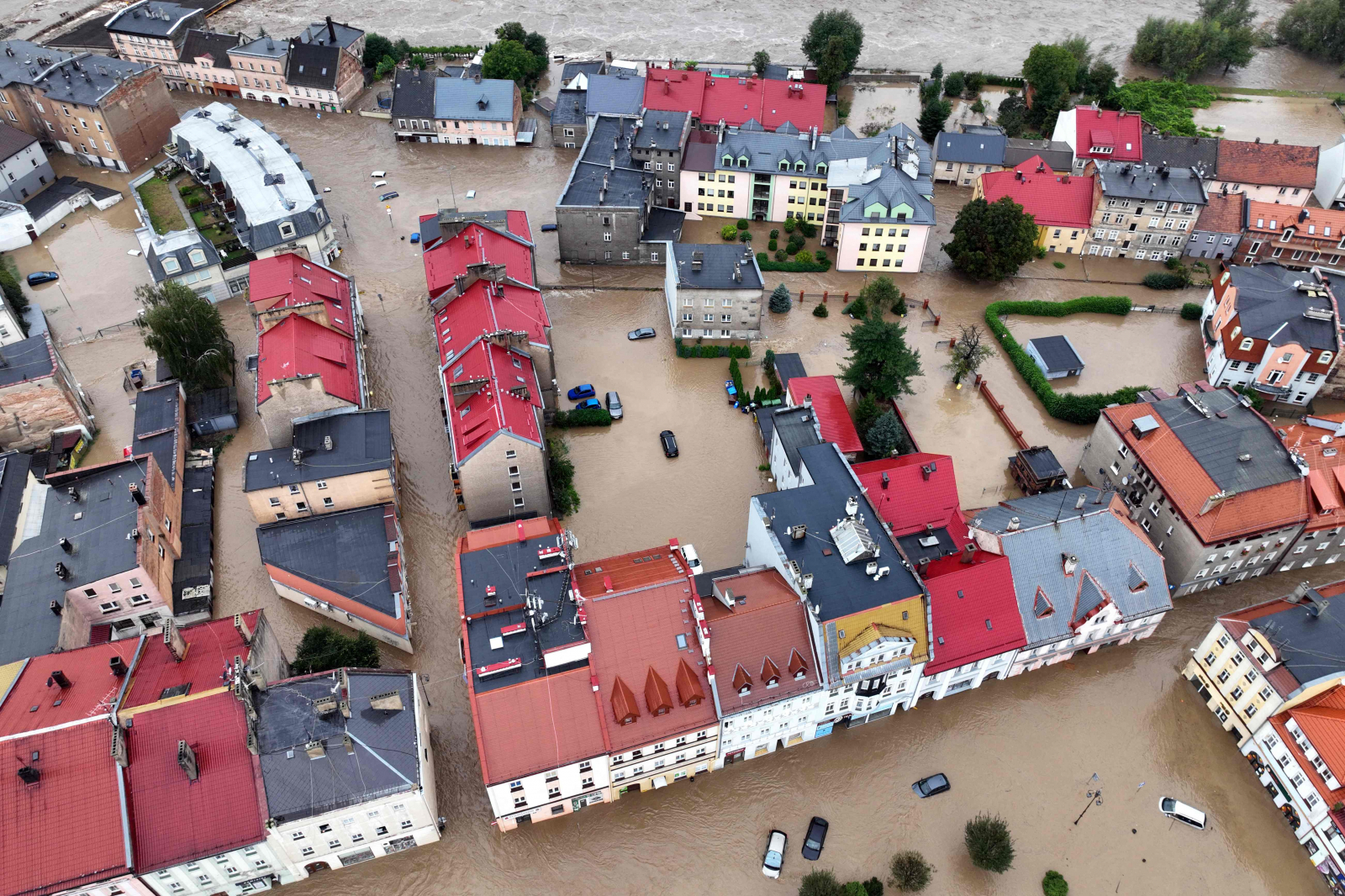 Widok na Głuchołazy 15 sierpnia 2024(Fot. SERGEI GAPON/AFP/East News)