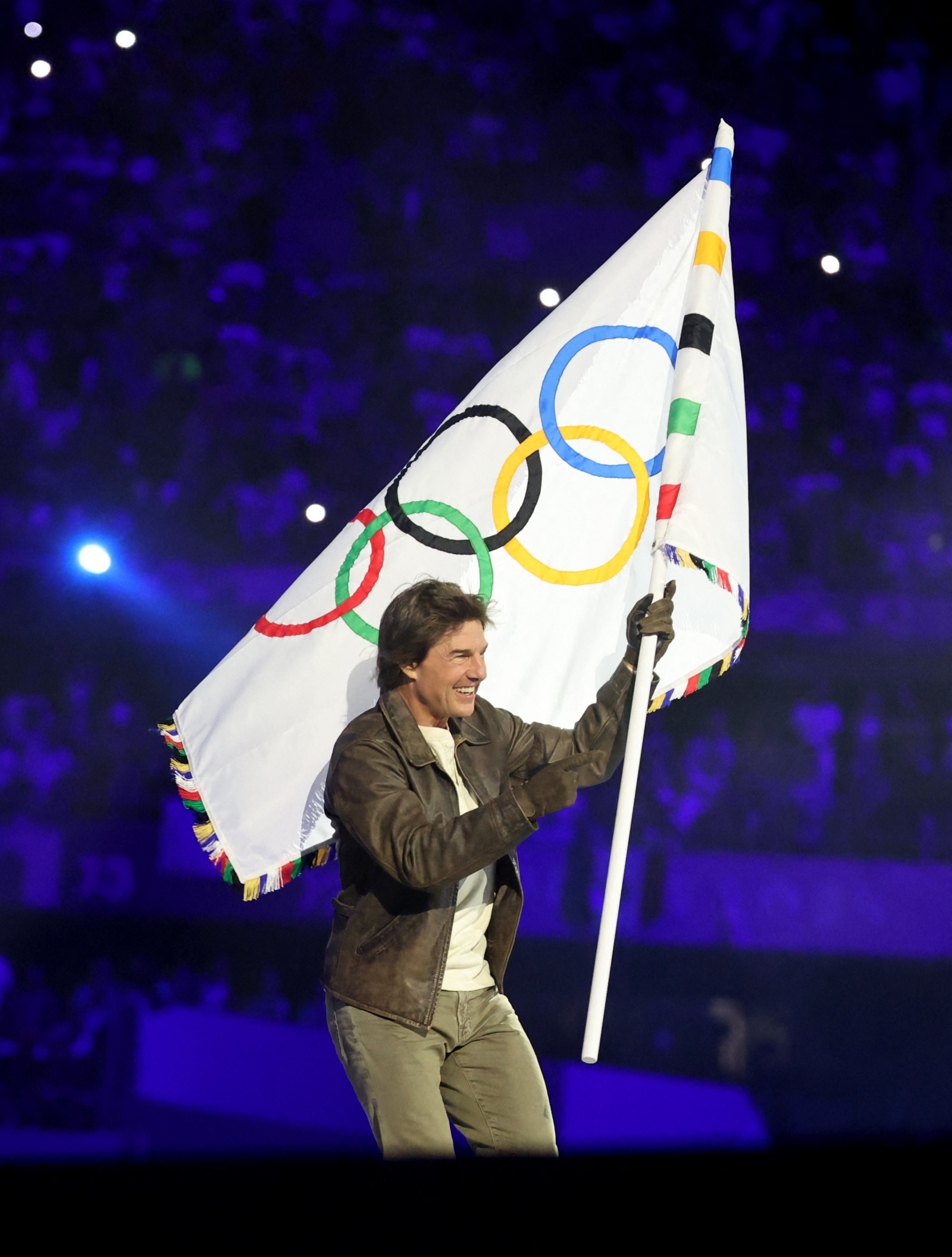 Tegoroczne igrzyska olimpijskie odbyły się w Paryżu. Ceremonia zamknięcia została uświetniona występami wielu artystów, jak Phoenix, i popisem kaskaderskim Toma Cruise'a.