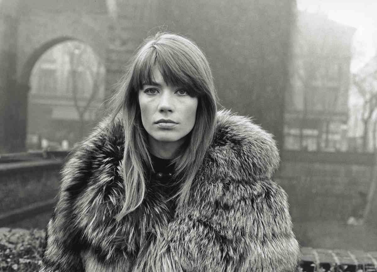 Françoise Hardy, wybitna francuska piosenkarka, autorka tekstów, aktorka i modelka, zmarła w wieku 80 lat. Od 20 lat ciężko chorowała.