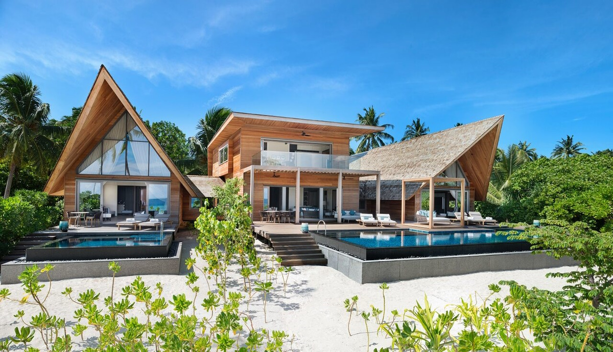 The St. Regis Maldives Vommuli Resort na Maledwiach to jeden z najbardziej ekskluzwynych obiektów wypoczynkowych na świecie. Co skrywa?