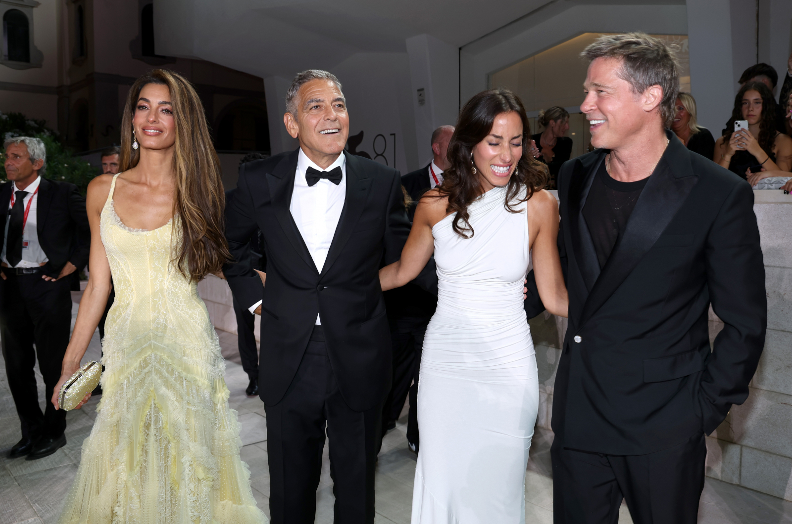 Amal Clooney i George Clooney oraz Ines de Ramon i Brad Pitt (Fot. Pascal Le Segretain / Getty Images)