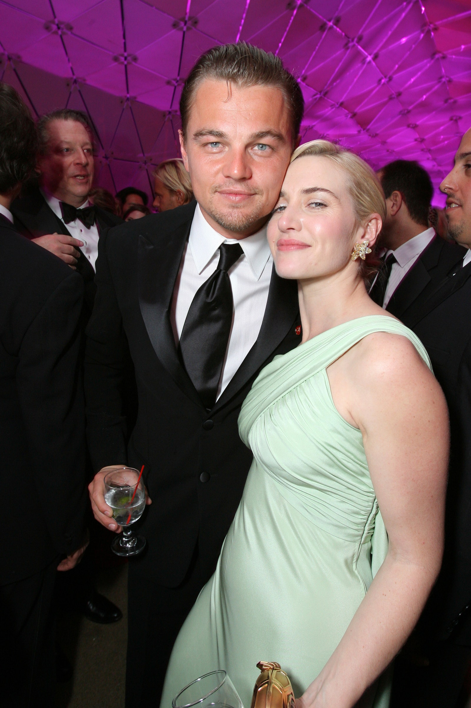 Leonardo DiCaprio i Kate Winslet na imprezie Vanity Fair z okazji rozdania Oscarów 2007 (Fot. E. Charbonneau/Getty Images)