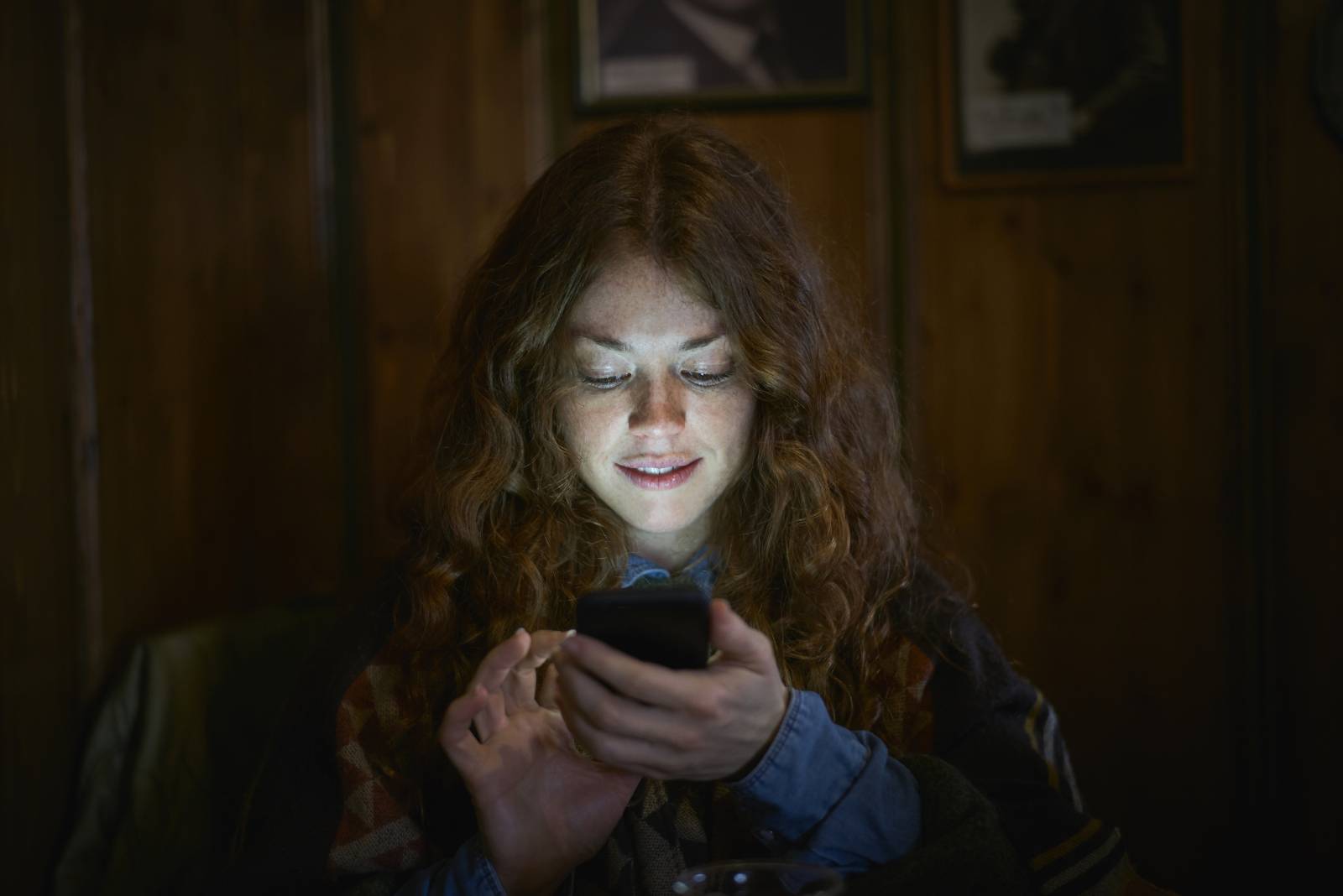 Czy Instagram to nowy Tinder? Wiadomości prywatne to coraz częstszy sposób na podryw (Fot. Getty Images)