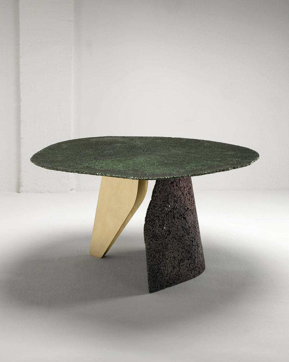 Charlesburnand Studio Furthermore, Diode Dining Table, Fot. Materiały prasowe