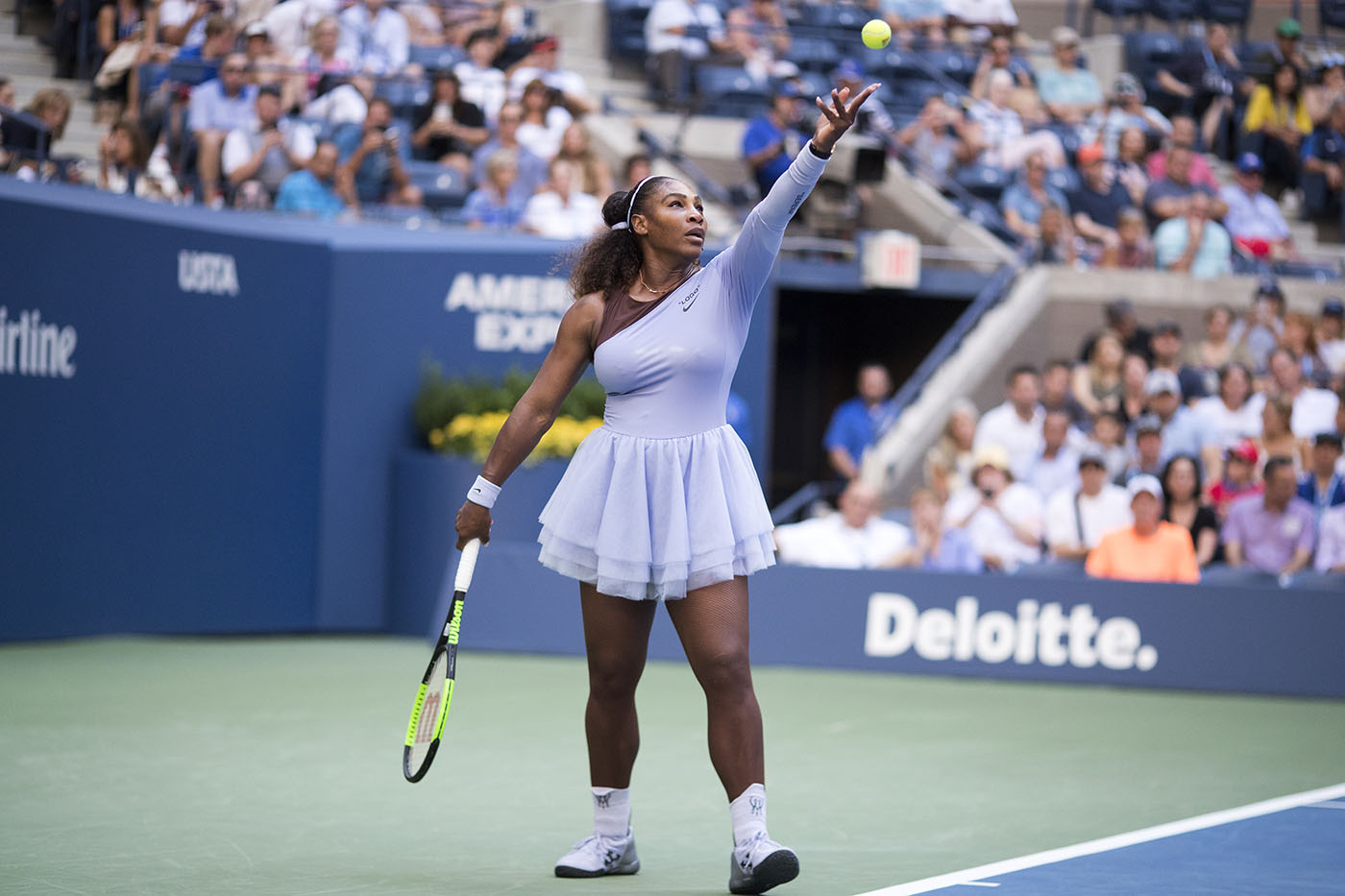 5.Serena Williams w kostiumie Off White x Nike, US Open 2018 (Fot. Tim Clayton/Corbis via Getty Images)