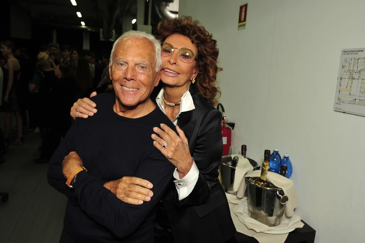 Babcia Lucii Sophia Loren z Giorgio Armanim / Fot. WWD/Getty Images