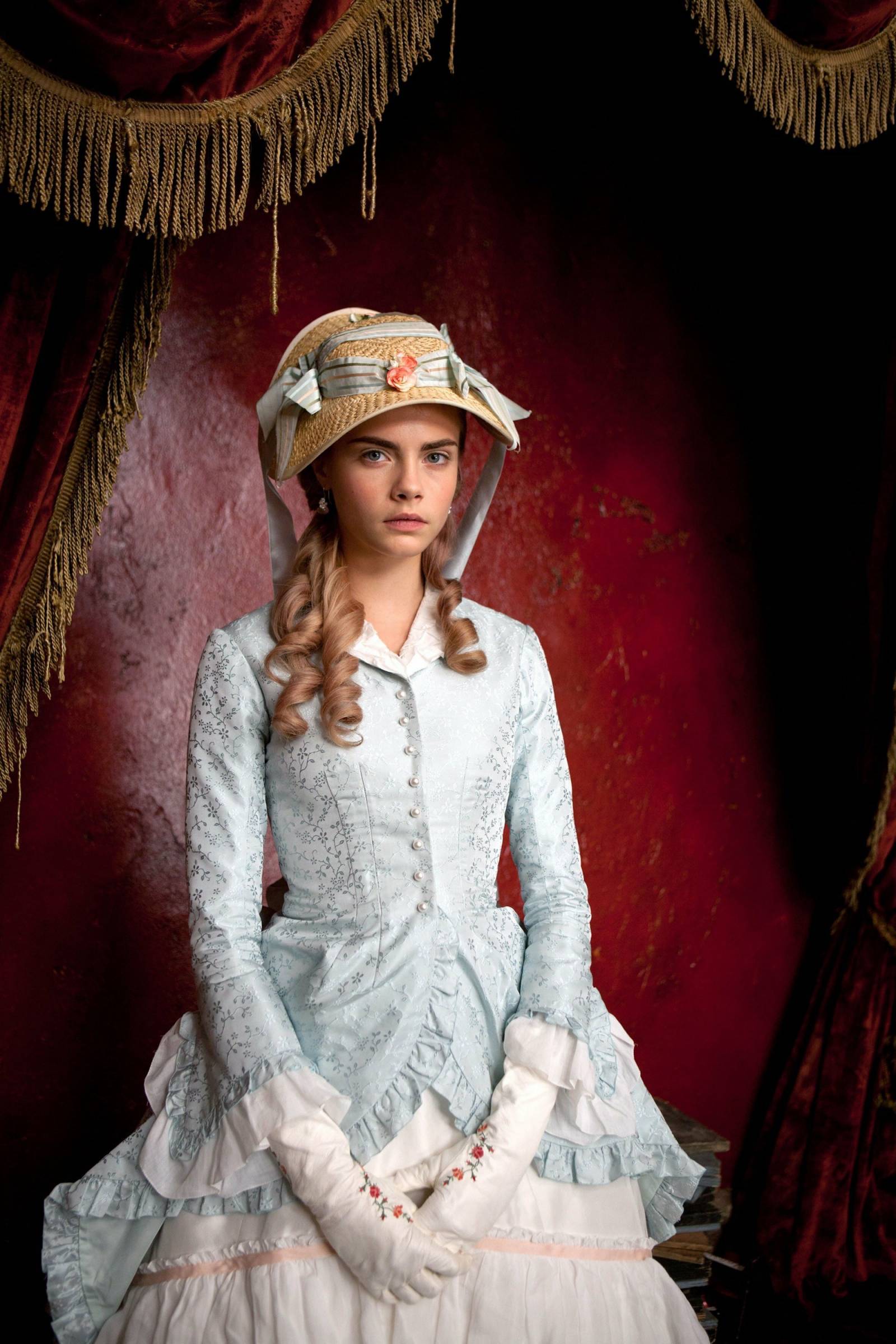 Cara Delevigne w filmie “Anna Karenina” / Fot. East News
