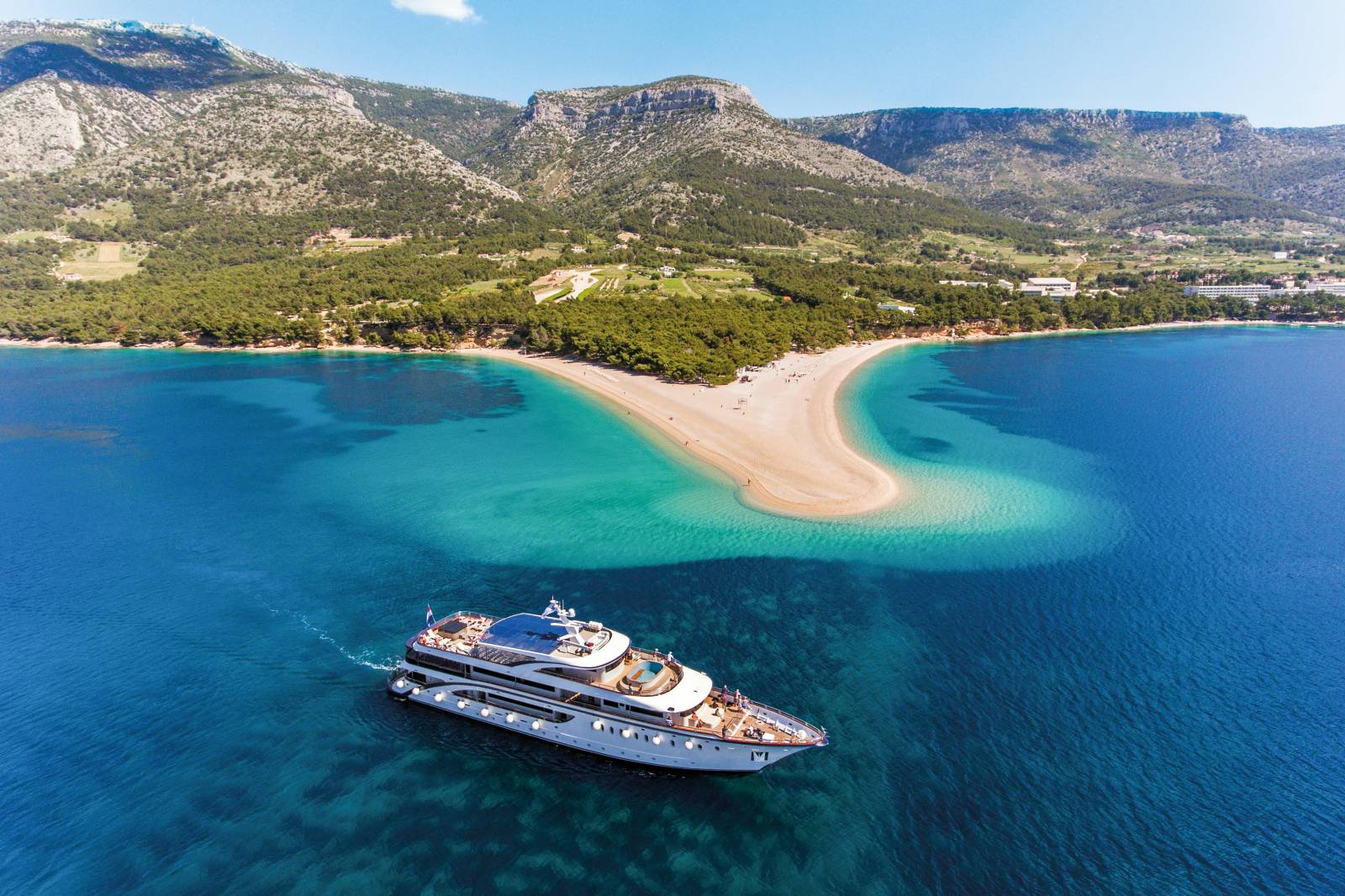 Przylądek Zlatni Rat zdobi przepiękna plaża (fot. Hrvoje Serdar)