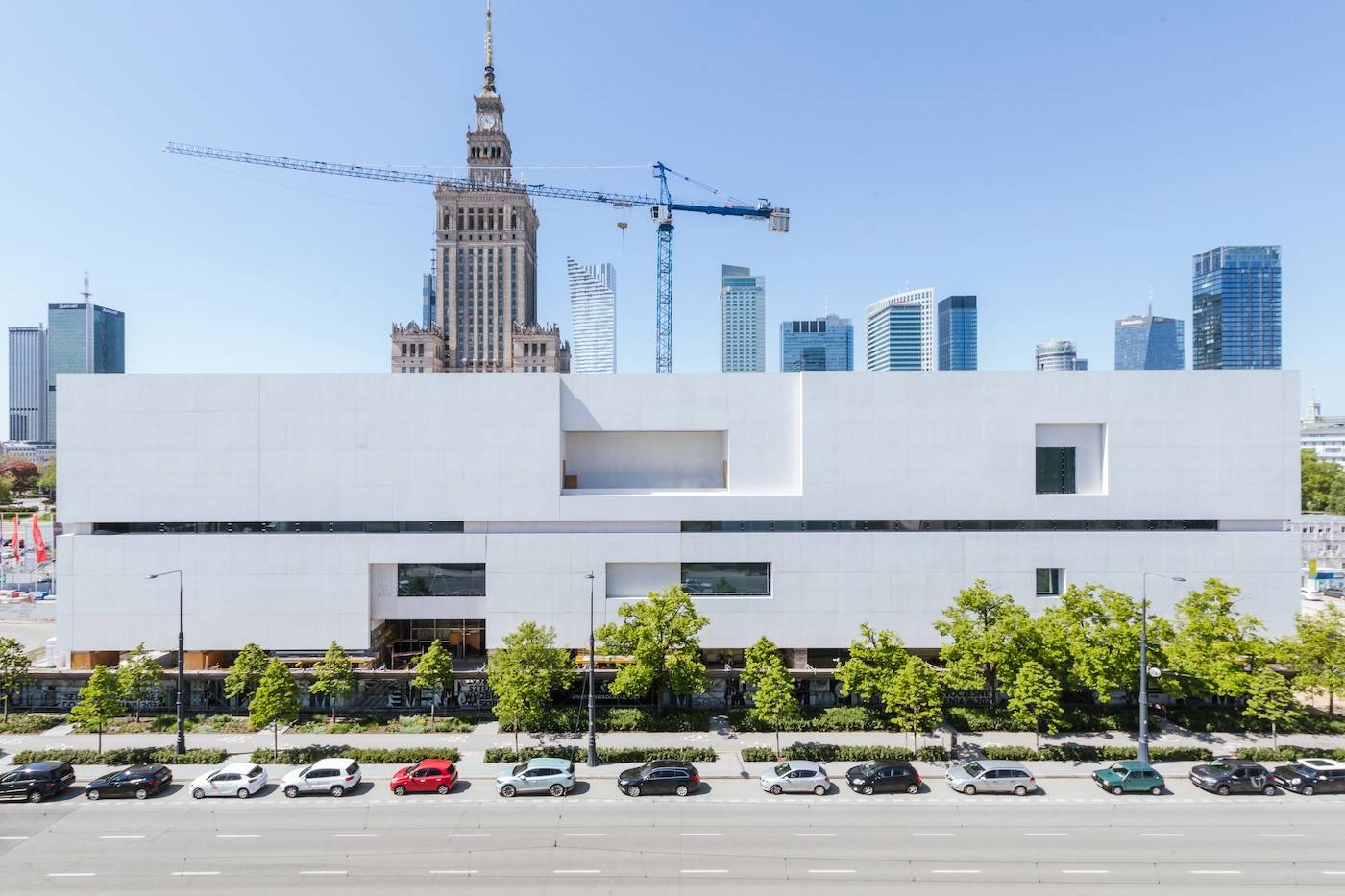 Budynek Muzeum Sztuki Nowoczesnej w Warszawie, widok od ulicy Marszałkowskiej (Fot. Marta Ejsmont)