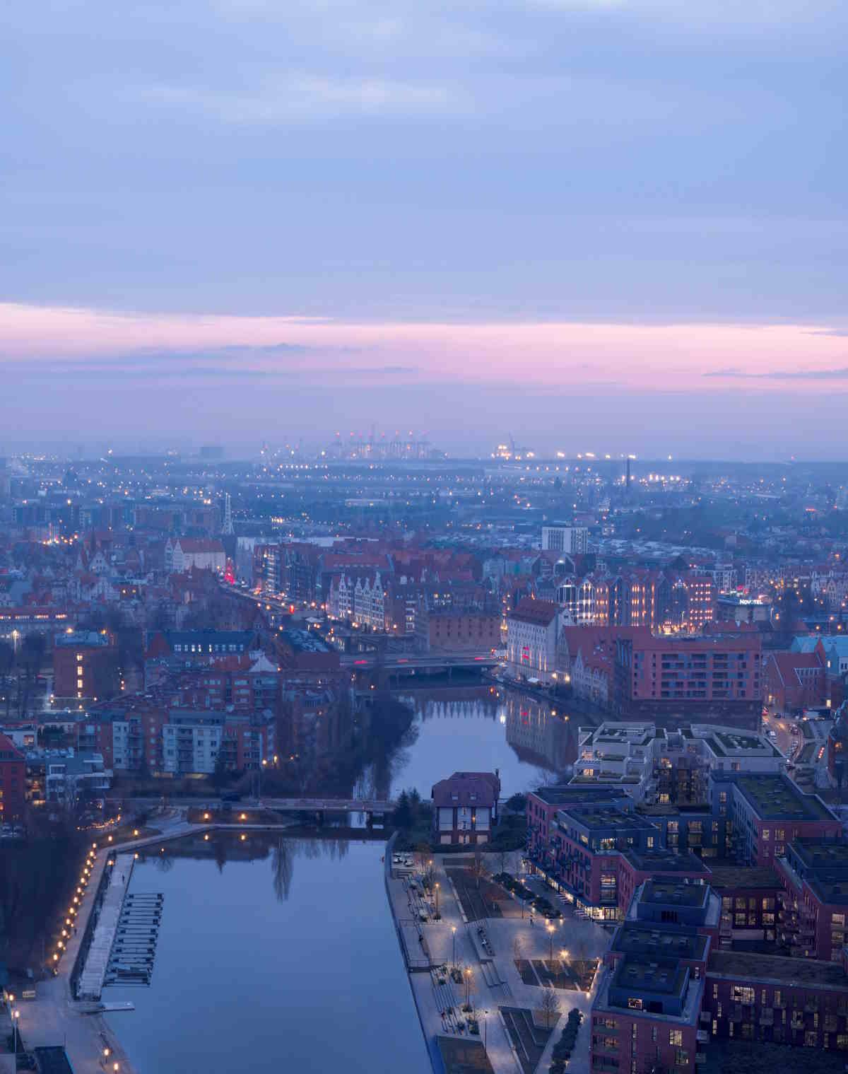 OFF Miasto w Gdańsku zapewni wszystko, co ważne dla mieszkańców miast: usługi, bliskość natury, architekturę, która wspiera rozwój lokalnej społeczności.