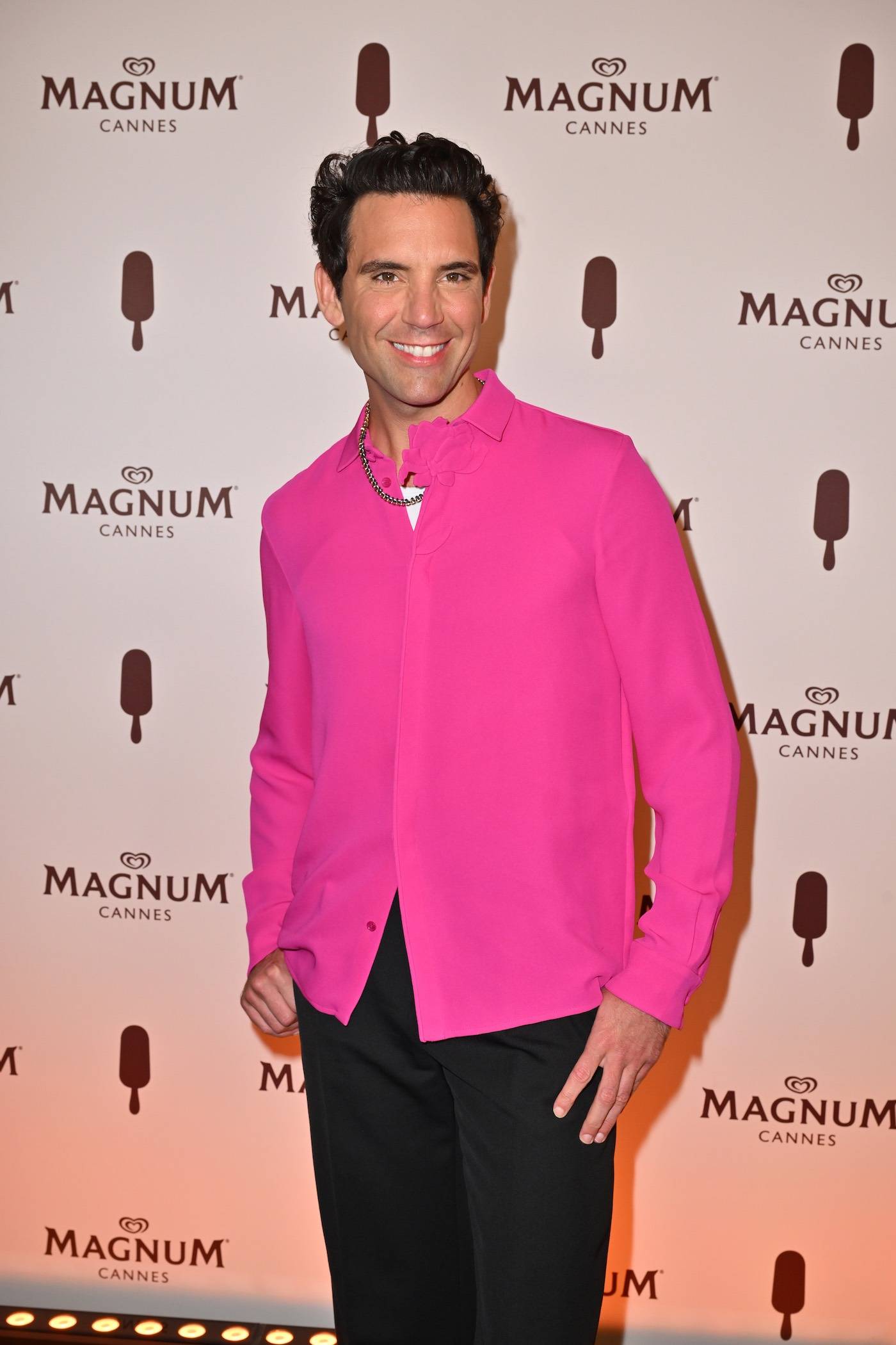 Mika podczas wydarzenia marki Magnum „Wherever Pleasure Takes You” w Cannes (Fot. Materiały prasowe)