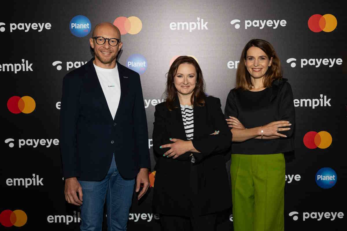 Mastercard, Empik i PayEye uruchomiły pilotażowy program płatności biometrycznych, w ramach którego konsumenci mogą płacić za zakupy spojrzeniem.