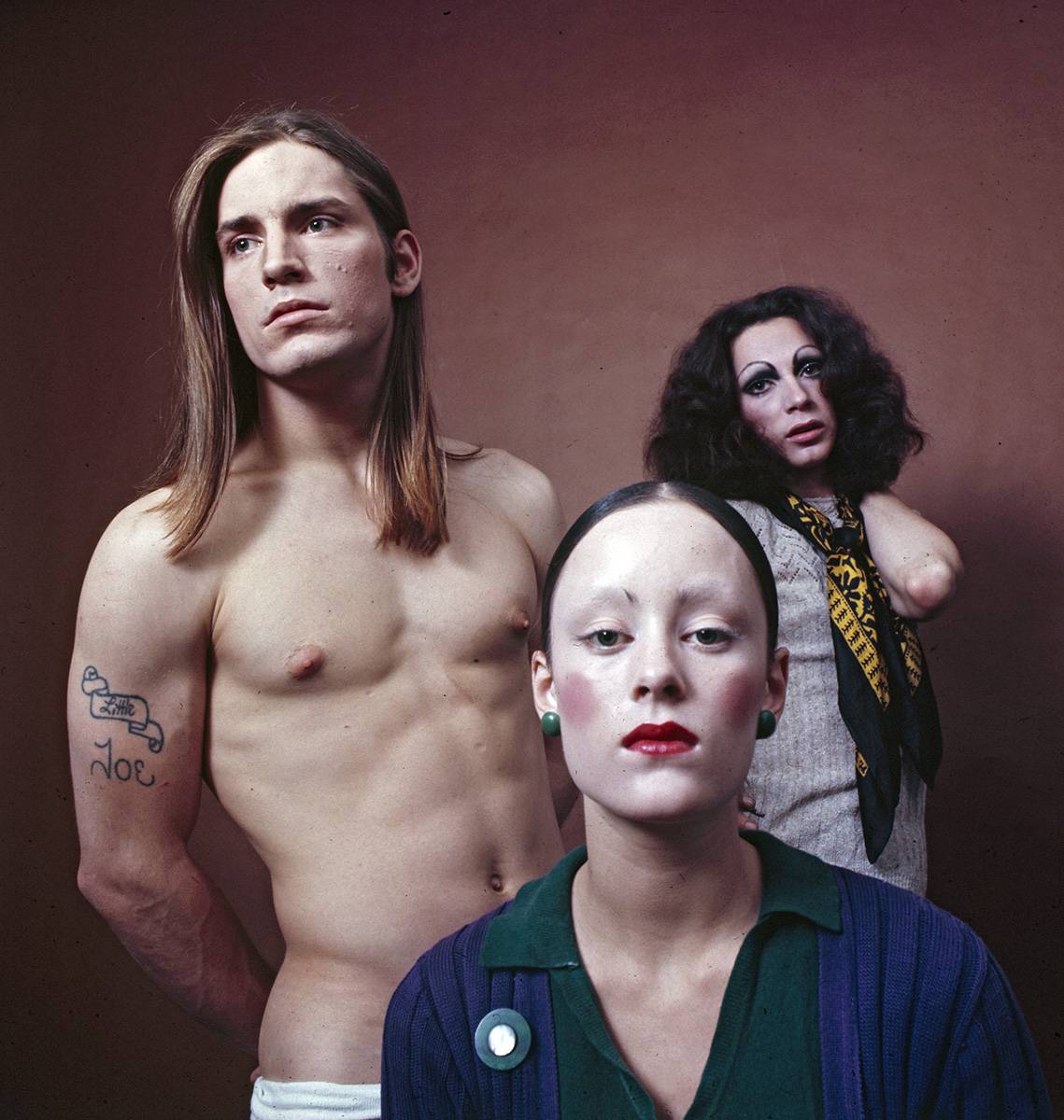 Holly Woodlawn, Jane Forth i Joe Dallesandro (Fot. Jack Mitchell/Getty Images)