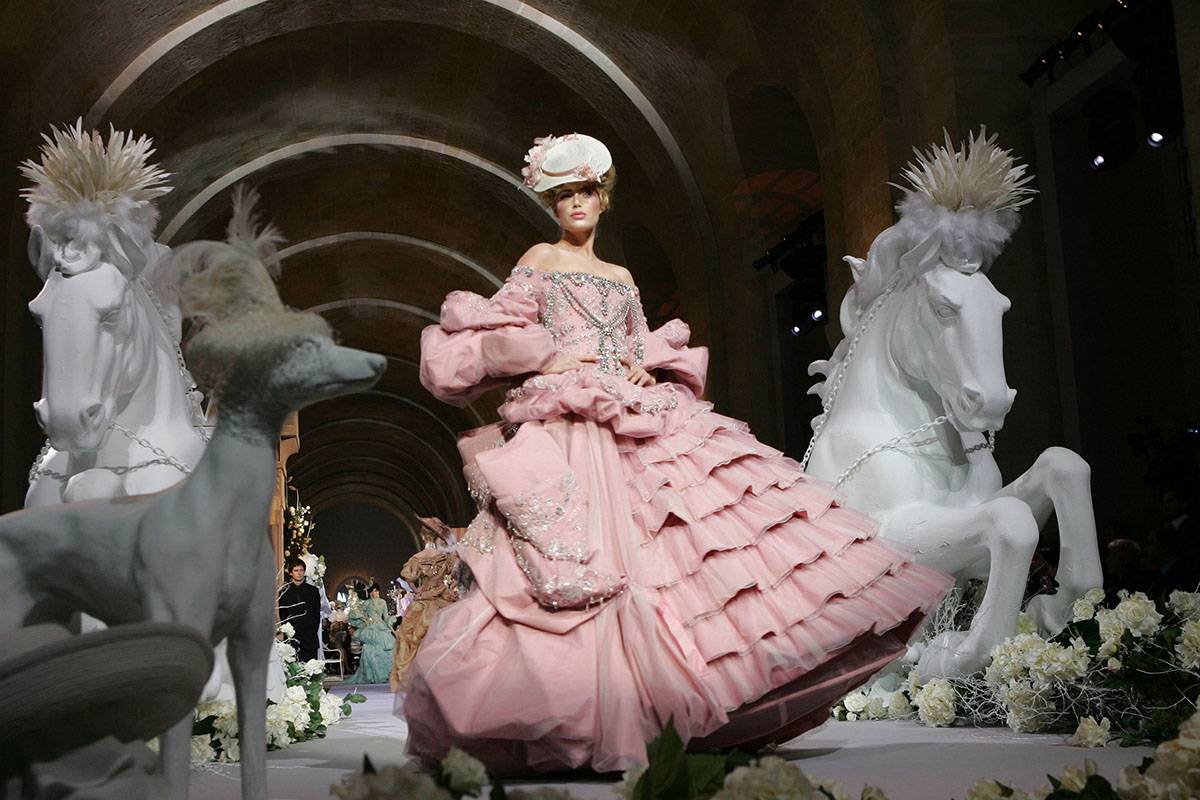 Dior haute couture jesień-zima 2008-2009 (Fot. Getty Images)