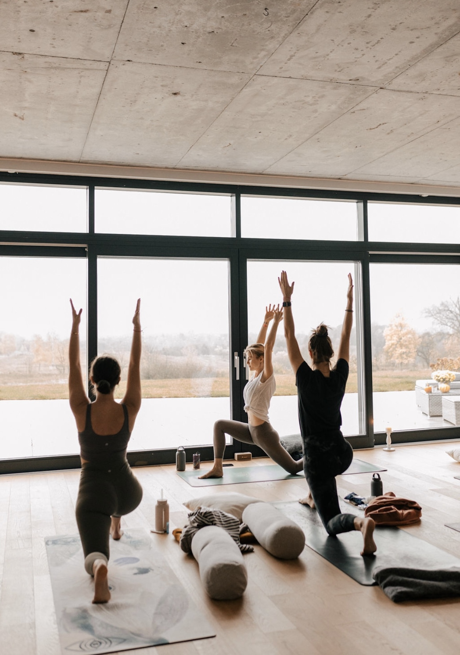 Marta Barwicz, Monika Gaszyńska, Do Siebie Joga (Fot. Ola Rosa)