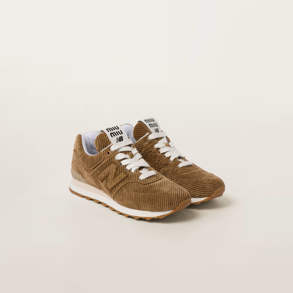 Miu Miu x New Balance, 780 ueor / (Fot. Materiały prasowe)