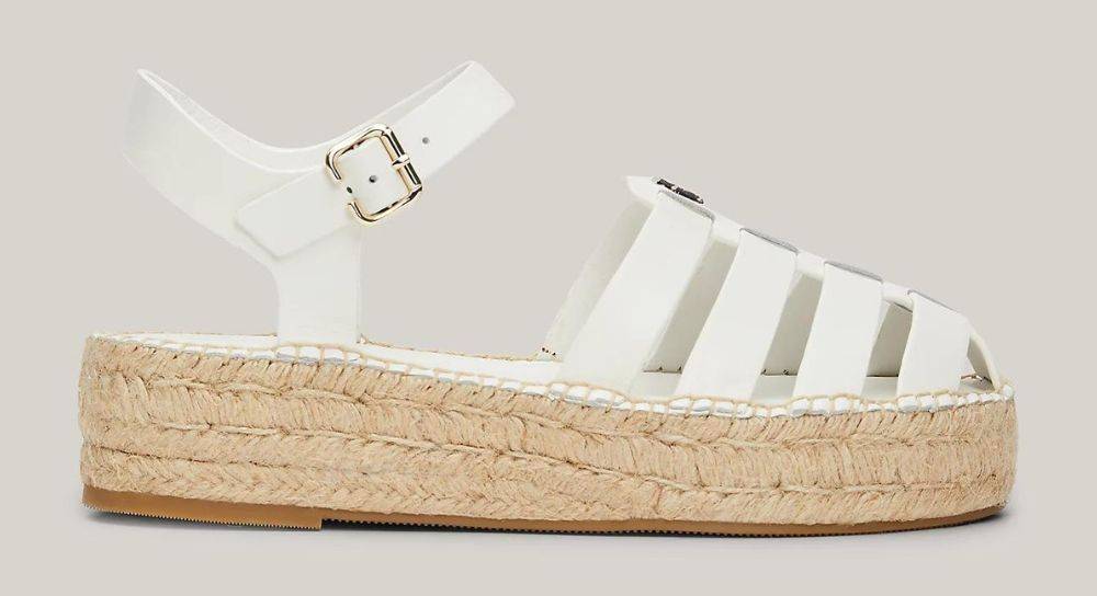 Modne espadryle Tommy Hilfiger, przecenione na 454 zł (Fot. materiały prasowe)